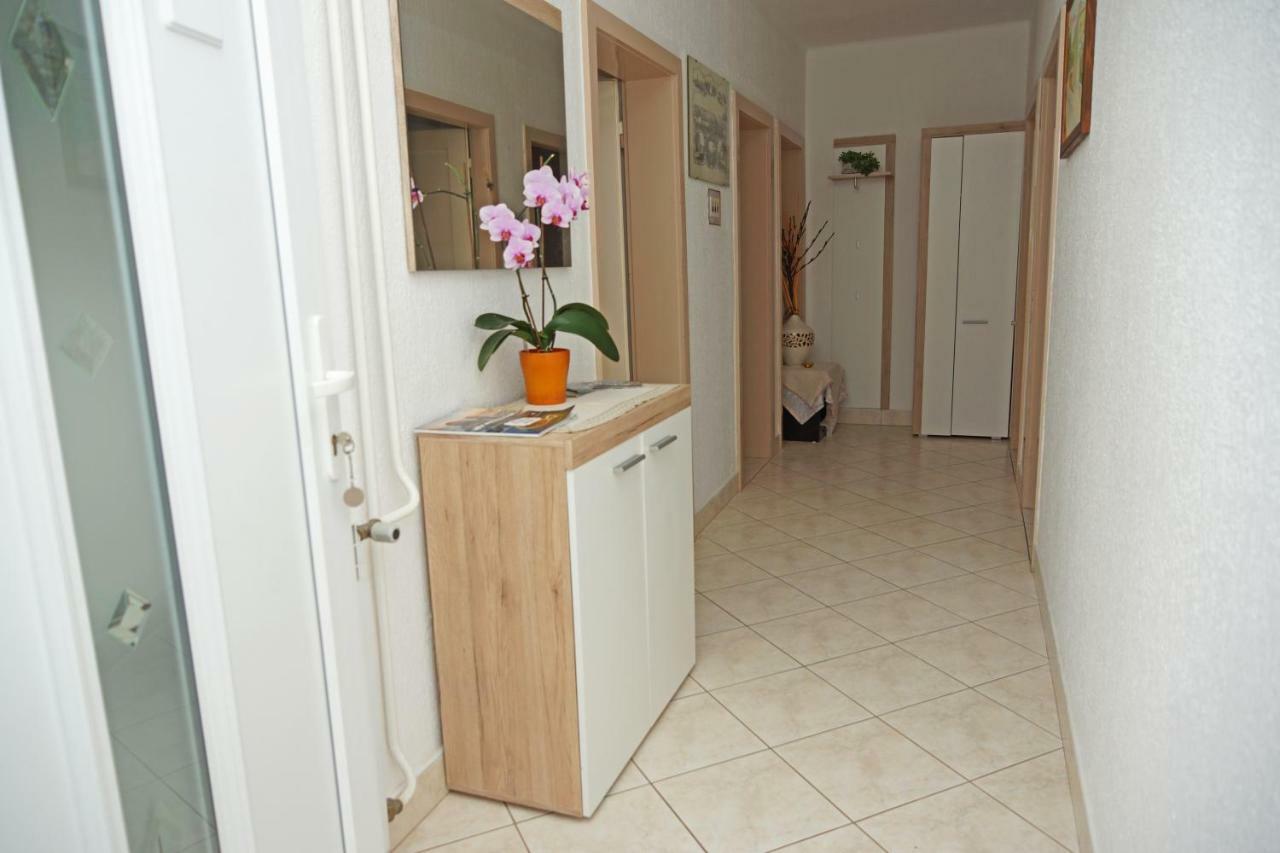 Apartman Bokula Novi Vinodolski Buitenkant foto